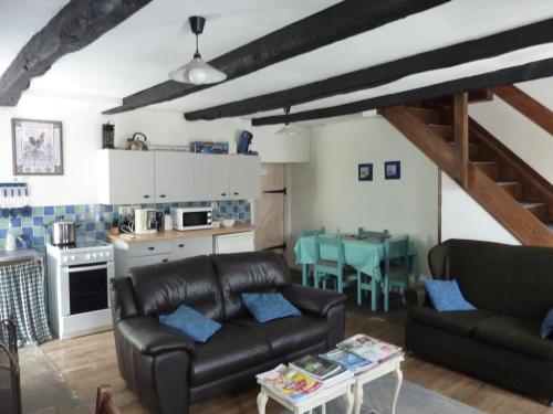 廚房, Maison cosy séjour découverte mer et campagne (Maison cosy sejour decouverte mer et campagne) in 坎佩爾市中心