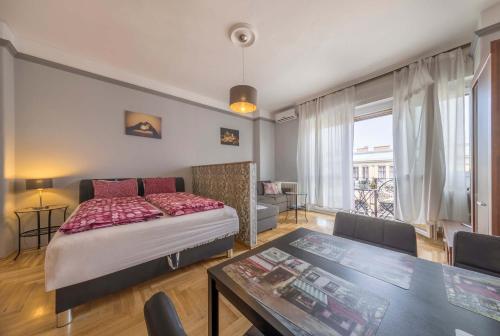 Astoria Balcony Apartment, Budapest (photo 4)