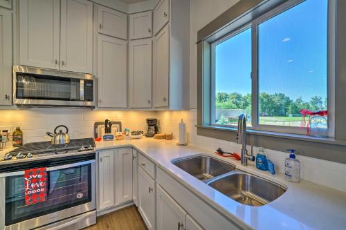 Bozeman Home with Deck Walk to Fishing, Hot Springs in 加拉廷蓋特韋