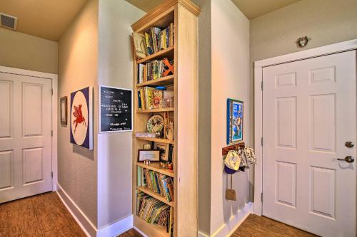 Cozy Texas Retreat w/ Patio, Grill & Fire Pit! in Mountain Home (TX)