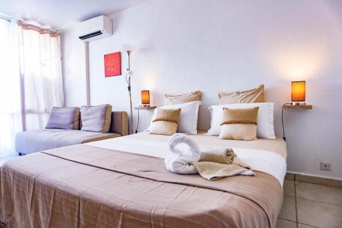 Studio CHIC avec son acces plage et sans coupure d'eau