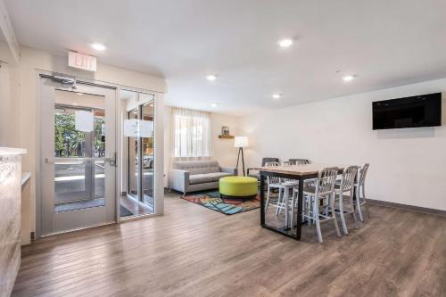 WoodSpring Suites Doral Miami Airport in Miami, USA