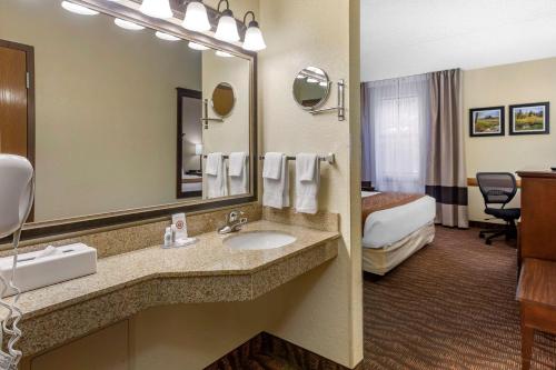 Comfort Inn & Suites Branson Meadows