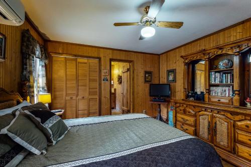 Kingdom Cabin #1 - image 8