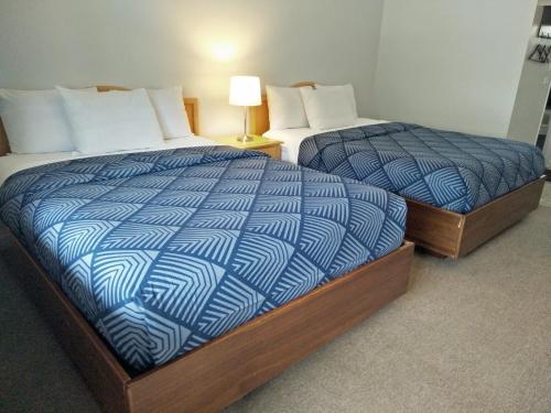 Deluxe Queen Room with Two Queen Beds