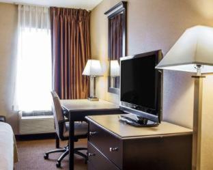 Quality Inn Aurora - Naperville Area