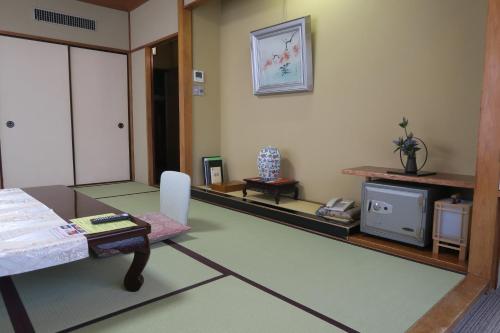 Kinugawa Kokusai Hotel Kinugawa Kokusai Hotel is perfectly located for both business and leisure guests in Nikko. Both business travelers and tourists can enjoy the hotels facilities and services. Luggage storage, elevator