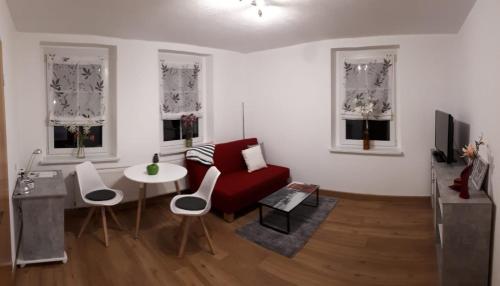 gemütliche Ferienwohnung in der Oberlausitz - Apartment - Ebersbach