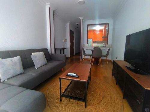  Apartamento con PARKING gratis en CENTRO, Merced in Huelva