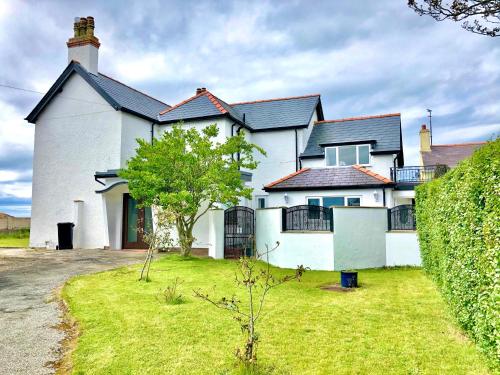 Bodarfor, Trearddur, North Wales