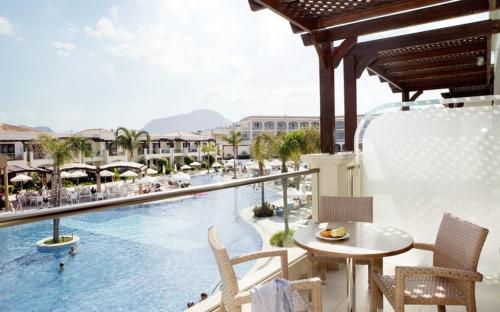 Mythos Beach Resort - image 7