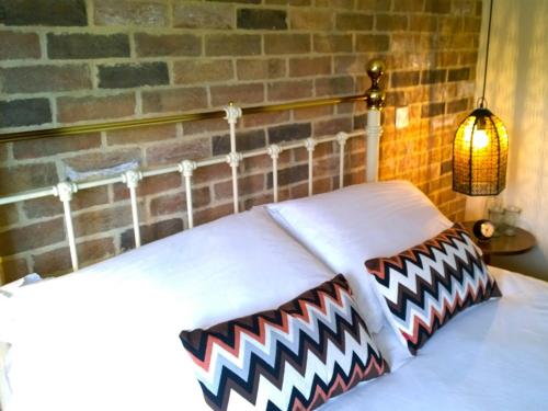 The Green Man Boutique Hotel - image 9