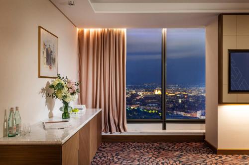 Grand Hotel Millennium Sofia - image 10