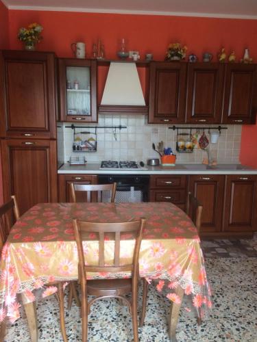 Iekārtas, B&B NEL VERDE in Montesano sulla Marcellana