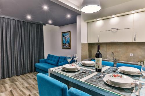 De Lux Apartments Luka - image 6