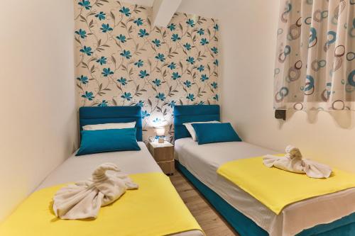 De Lux Apartments Luka - image 3