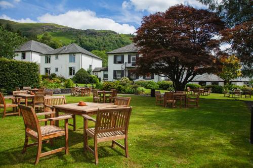 Macdonald Swan Hotel - 정원