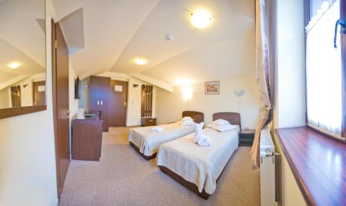 Economy Twin Room - Attic