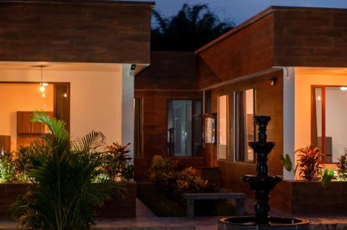 Toucan Platinum Suites Aparthotel