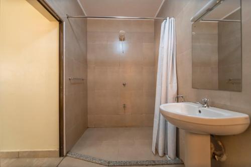 Joy Palace Room Type - Deluxe Double Room