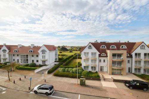 Lichtrijk luxe-appartement op toplocatie in Knokke-Heist - image 6