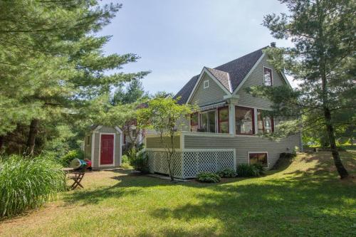 Chalet Au Petit Ruisseau (acces au lac Ecluse)