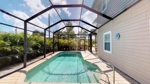 4851 Estero Blvd - image 7