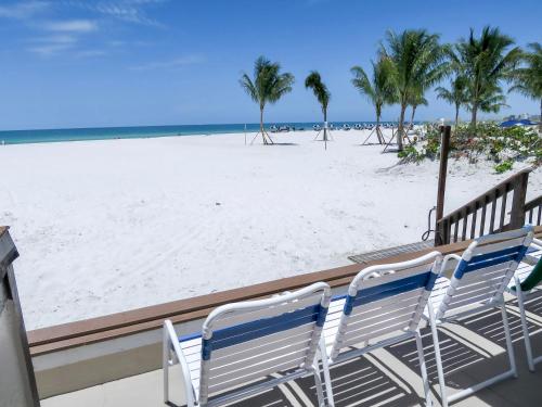 Palm Crest Resort Motel – St. Pete Beach, FL
