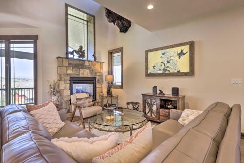 Luxury Mtn Retreat with Hot Tub 20 Mi to RMNP! - image 2
