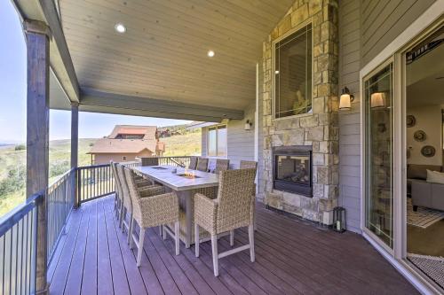 Luxury Mtn Retreat with Hot Tub 20 Mi to RMNP! - image 8