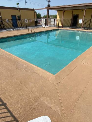 Swimming pool, Gila Bend Lodge in Gila Bend (AZ)