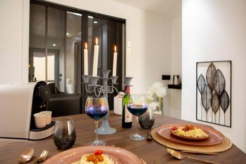 Nouveau - L'instant Passion - Love Room in Tourlaville