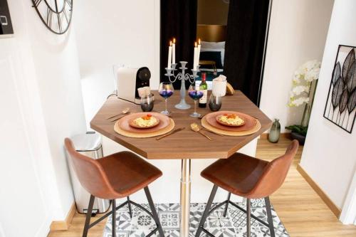 Nouveau - L'instant Passion - Love Room in Tourlaville