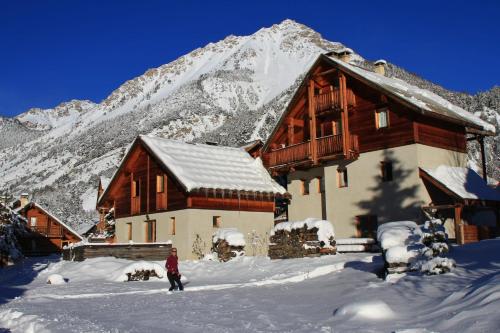 Le Meï Hameau des Chazals Nevache Hautes Alpes