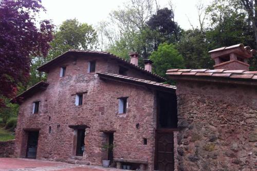  La Badenca. Masia Catalana del S. XVII, Pension in Riudaura