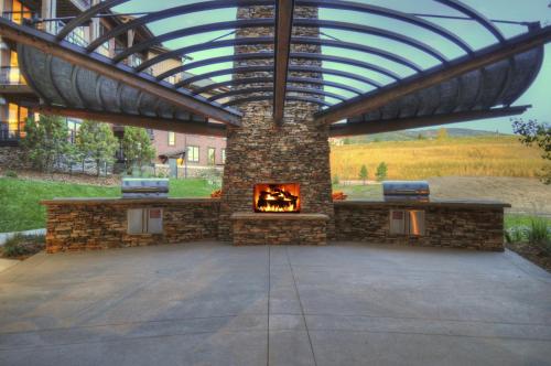 Flat Tops Haven - image 3