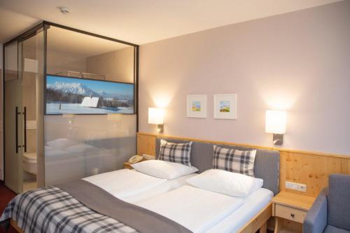 1 queen bed