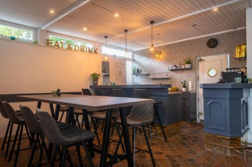 Pub/Lounge, Hotel Clement - Bed & Breakfast in Ingelheim am Rhein