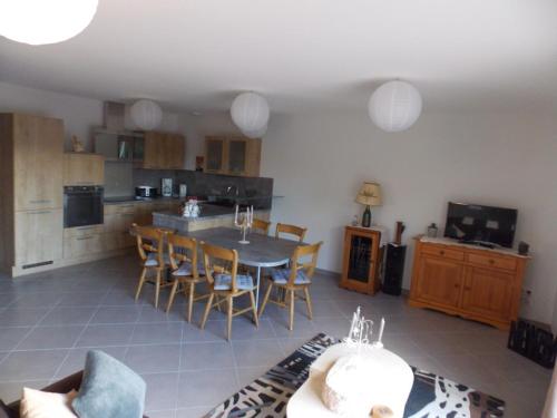 virtuve, Gite Le Petit Pied-a-Terre in La Chapelle-Saint-Sauveur