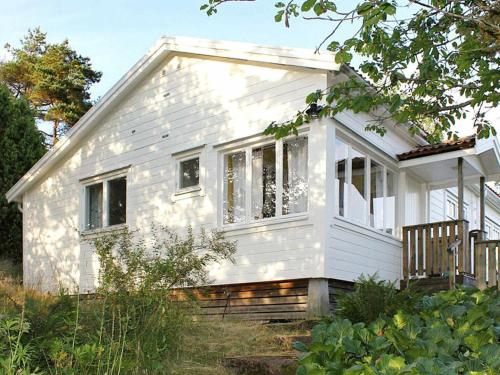 B&B Sundsandvik - 4 person holiday home in UDDEVALLA - Bed and Breakfast Sundsandvik