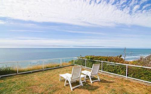 Whale Watch Beach House Lincoln City