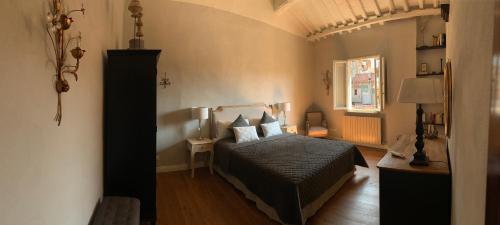 La casina del centro, Lucca