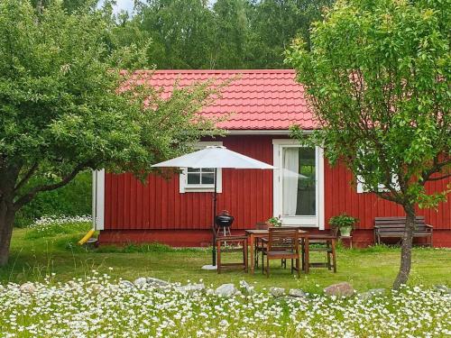 4 person holiday home in STENHAMRA - Stenhamra