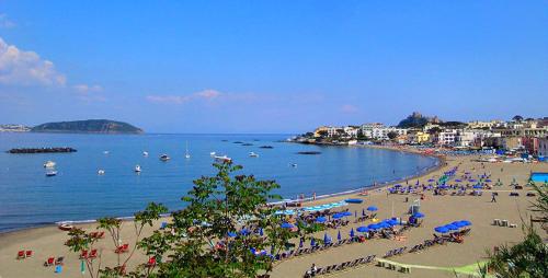 Un Angolo di Mare...nel centro di Ischia!