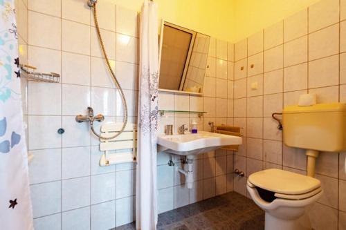 Apartments by the sea Kneza Korcula - 9168 - image 3