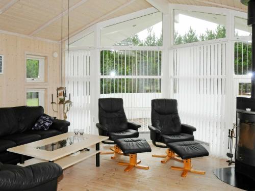  Three-Bedroom Holiday home in Oksbøl 17 in Oksbøl