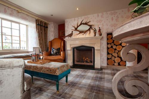 The Fox and Hounds Country Inn - image 7