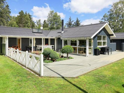  Two-Bedroom Holiday home in Jerup 6 in Jerup