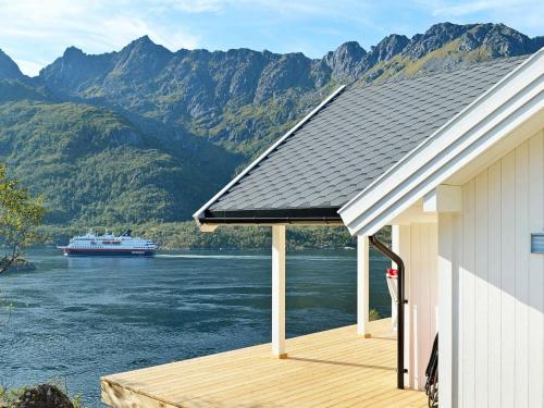 Vista exterior, 8 person holiday home in Tengelfjord in Melbu