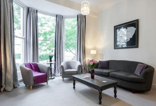Elegant Georgian 2 Bedroom Apartment in Notting Hill London